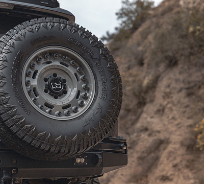Фото дисков Black Rhino AXLE на Toyota 4Runner V