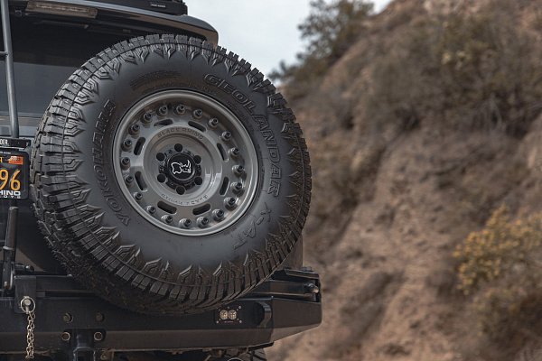 Фото дисков Black Rhino AXLE  на Toyota 4Runner V