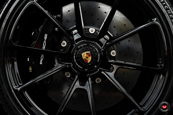 Фото дисков Vossen RS92 Черный глянец на Porsche 911 VIII
