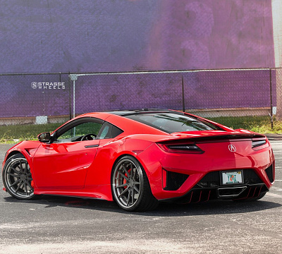 Фото дисков Strasse Wheels SV1 Deep Concave FS на Acura NSX II