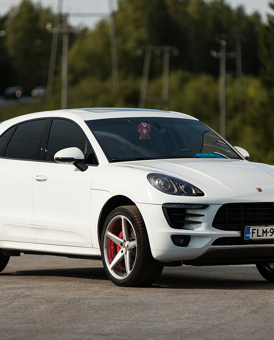Фото дисков CG-201 Глянцевый лак на Porsche Macan I