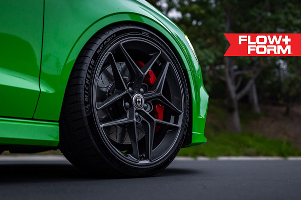 Фото дисков HRE FF11 Глянцевый темный лак на Audi A/S/RS 3 (8V)