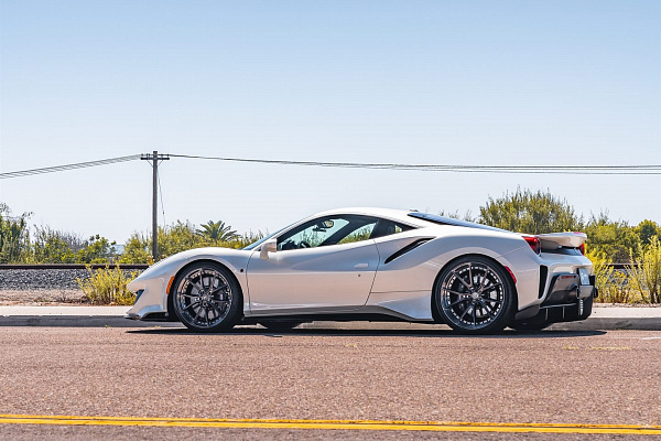 Ferrari 488 Pista