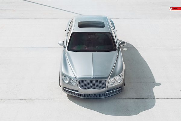 Фото дисков Anrky AN13 Глянцевый тонированный лак на Bentley Flying Spur II