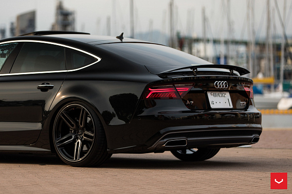 Фото дисков Vossen HF-1 Черный глянец на Audi A/RS 7 (4G)