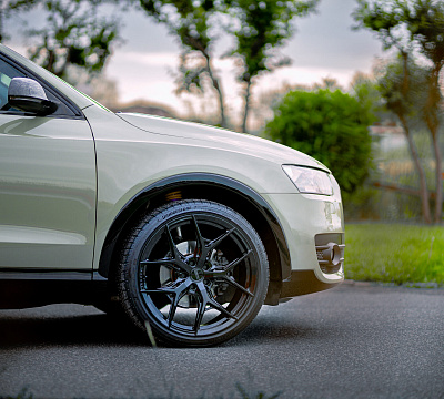 Фото дисков Vossen HF-5 на Audi Q3 (8U)