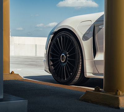 Фото дисков Vossen HF-8 на Porsche Taycan I