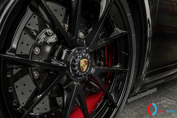 Фото дисков HRE S204 Черный глянец на Porsche 911 VII