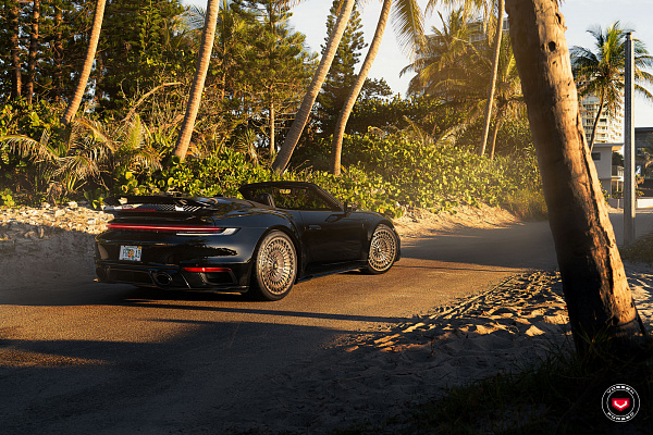 Фото дисков Vossen LC3-13T Глянцевый темный лак на Porsche 911 VIII