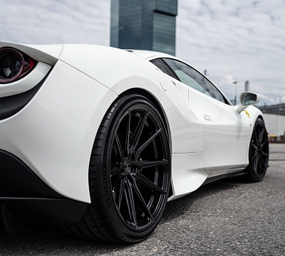 Фото дисков Vossen HF-3 на Ferrari F8