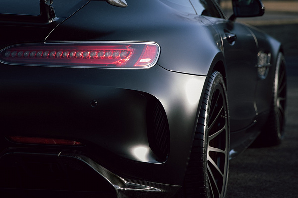 Фото дисков HRE 303M Черный сатин на Mercedes-Benz AMG GT I