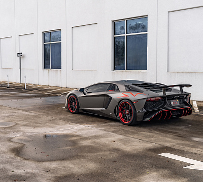 Фото дисков Strasse Wheels SV10-RS Performance на Lamborghini Aventador