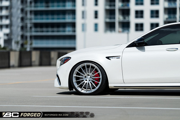 Фото дисков BC Forged RZ15 Глянцевый лак на Mercedes-Benz E-Class (W213, S213, C238)