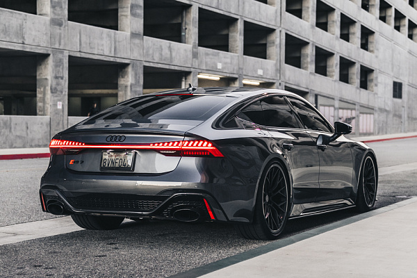 Фото дисков Brixton Forged PF10 Сатиновая темная бронза на Audi A/RS 7 (4K)