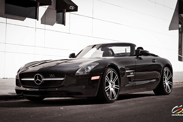 Фото дисков CEC C883 Сатиновый лак на Mercedes-Benz SLS AMG