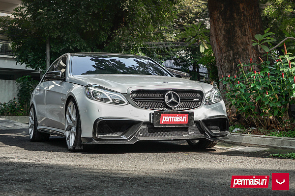 Фото дисков Vossen HF-5 Серебро на Mercedes-Benz E-Class (W212, S212, C207)
