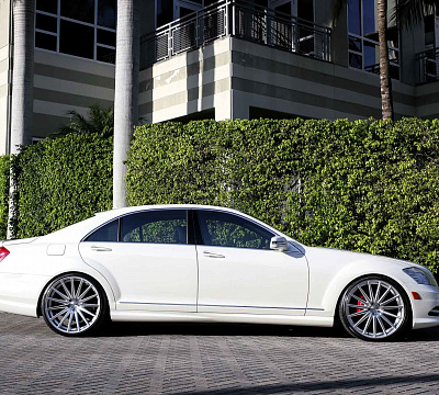 Фото дисков Vossen VFS-2 на Mercedes-Benz S-Class (W221)