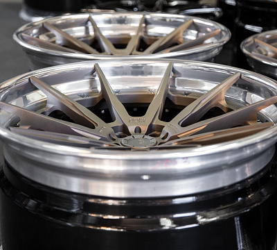 ADV.1 ADV10 Track Spec CS