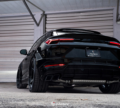 Фото дисков Anrky RS5.3 на Lamborghini Urus
