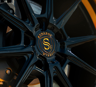 Фото дисков Strasse Wheels SV10 Deep Concave FS на Porsche Taycan I
