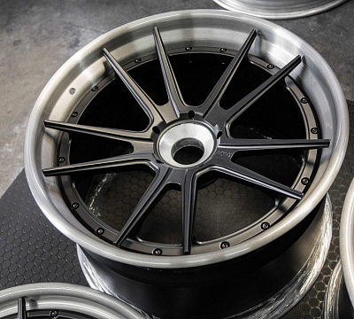 ADV.1 ADV5.2 Track Spec SL