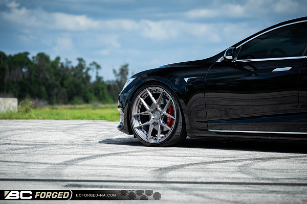 Фото дисков BC Forged HCA381 Глянцевый тонированный лак на Tesla Model S