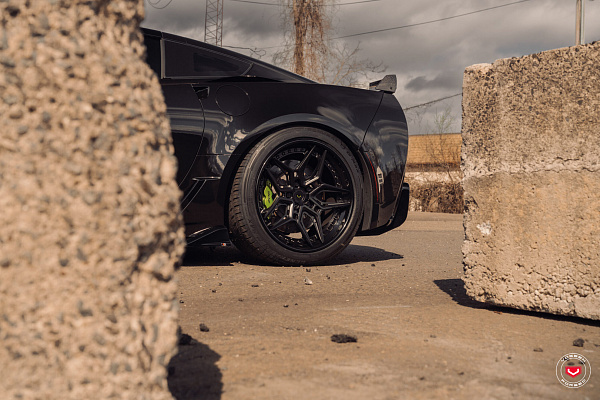 Фото дисков Vossen EVO-4R (3-Piece) Черный сатин на Chevrolet Corvette C7