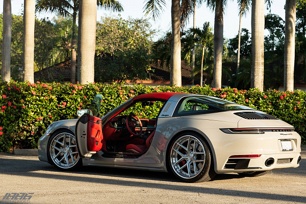 Фото дисков 1886 Wheels S007 Глянцевый лак на Porsche 911 VIII