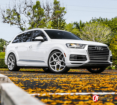 Фото дисков Vossen CG-205 на Audi Q7 (4M)
