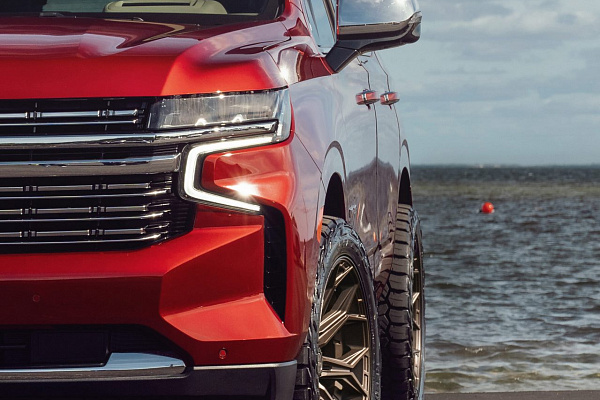 Фото дисков 4PLAY 4P83 Глянцевая бронза на Chevrolet Tahoe V