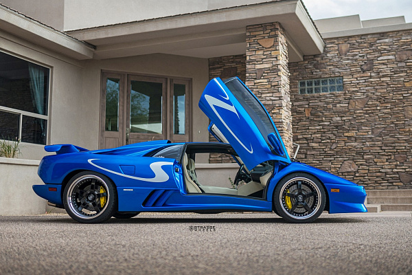 Фото дисков Strasse Wheels S5 Performance Черный глянец на Lamborghini Diablo