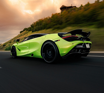Фото дисков Strasse Wheels SV10M Deep Concave FS на McLaren 720S