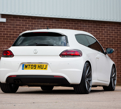 Фото дисков Vossen VFS-1 на Volkswagen Scirocco III