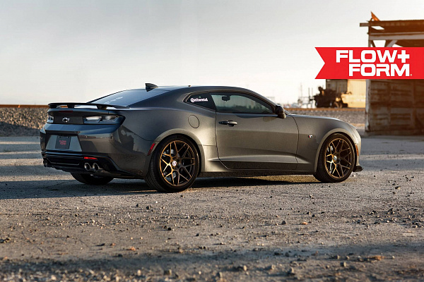 Фото дисков HRE FF01 Глянцевое темное золото на Chevrolet Camaro VI