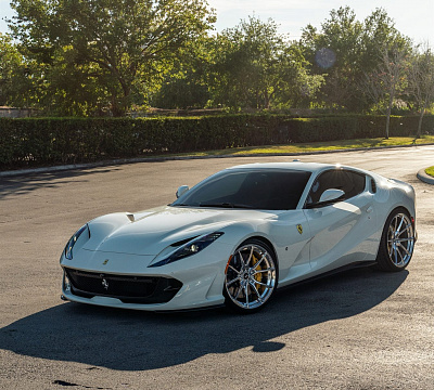 Фото дисков Anrky AN12 на Ferrari 812