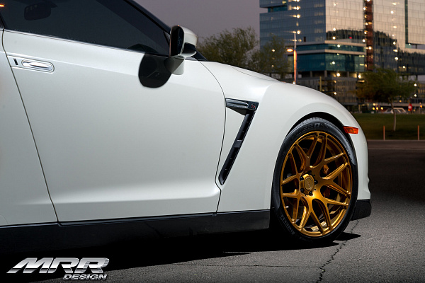 Nissan GT-R