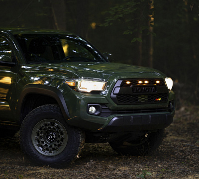 Фото дисков Black Rhino FUJI на Toyota Tacoma III