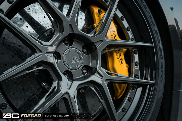 Фото дисков BC Forged HCA381 Глянцевый графит на Jaguar F-Type