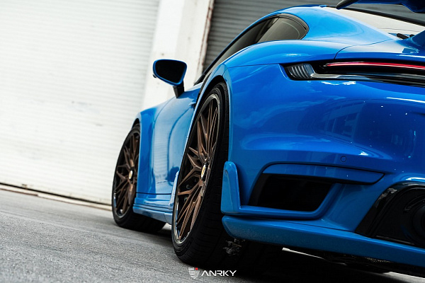 Фото дисков Anrky S3-X1 Сатиновая бронза на Porsche 911 VIII