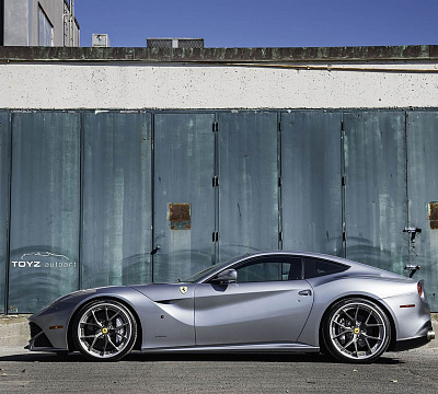 Фото дисков HRE S101 на Ferrari F12