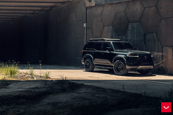 Фото дисков Vossen HFX-1 (6-Lug) Черный глянец на Lexus GX III