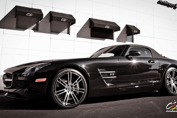 Фото дисков CEC C883 Сатиновый лак на Mercedes-Benz SLS AMG