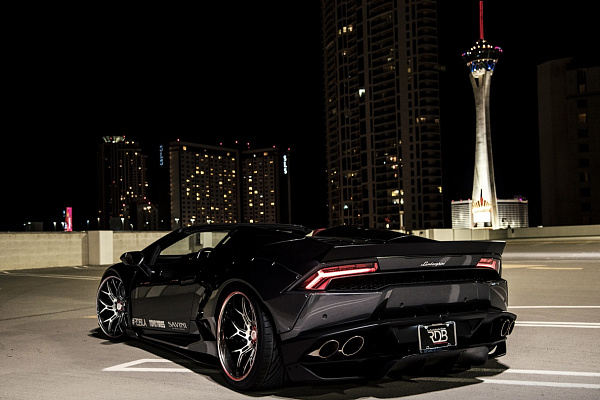 Фото дисков Savini SV72 Глянцевый темный лак на Lamborghini Huracan