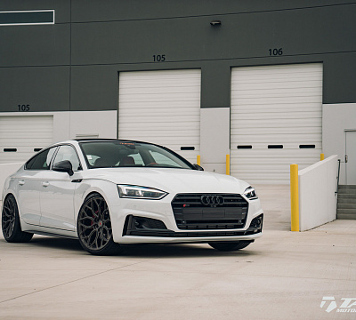 Фото дисков Vossen S17-01 на Audi A/S/RS 5 (F5)