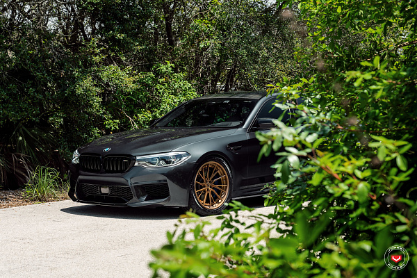 Фото дисков Vossen M-X4T (3-Piece) Глянцевая темная медь на BMW 5/M5 (G30/F90)