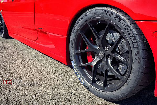Фото дисков HRE R101 Черный сатин на Ferrari F430