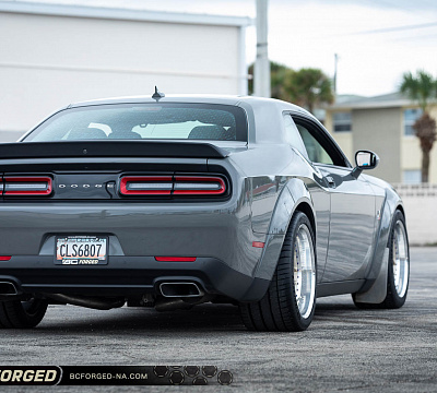 Фото дисков BC Forged LE53 // MLE53 на Dodge Challenger III
