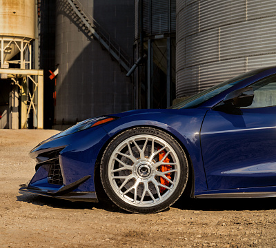 Фото дисков Vossen GEN-03 на Chevrolet Corvette C8