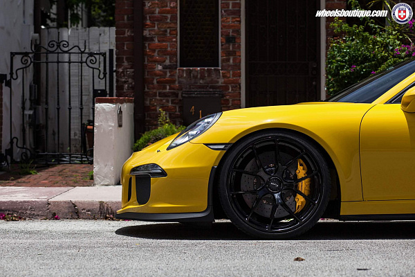 Фото дисков HRE P101 Черный глянец на Porsche 911 VII