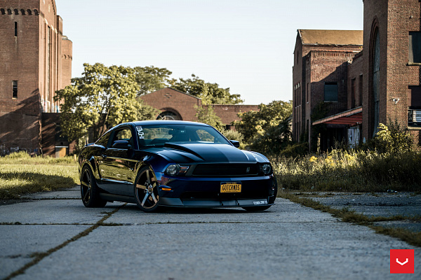 Фото дисков Vossen CV3 Глянцевый темный лак на Ford Mustang V